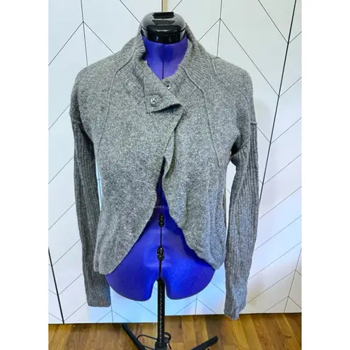 Free People  Women’s Medium Wool Alpaca Long Sleeve Asymmetrical Cardigan Preppy