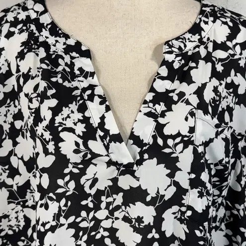 Ava & Viv 4X-Large Tunic Top Floral V-Neck Roll-Tab Sleeve Semi-Sheer Hi-Low Hem