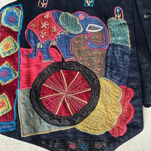 Boho Elephant Embroidered Vest | Vintage Kāra•vān | Folk Art India | Size M Black Size M