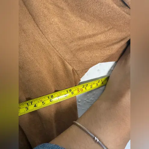 Thread & Supply Camel Open