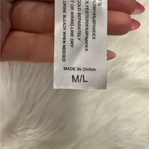 RaveSuit Okurr One Piece Swimsuit Size M/L White Size M