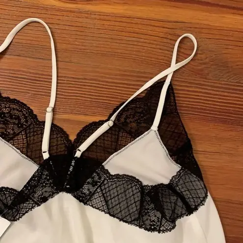 Lemon Tart Stitch Fix Black White Camisole Lace Blouse Womens Small NEW