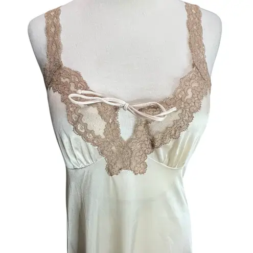 Vanity Fair Vintage Slip Dress Womens S Ivory Lace Trim Coquette Fairy Feminine