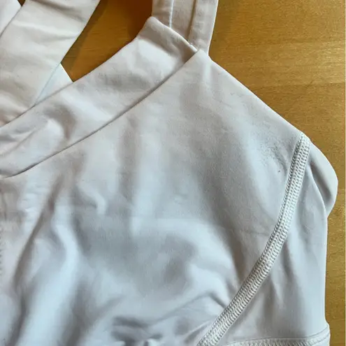 Lululemon sports bra white