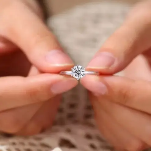 Boutique 1ct Solitaire Platinum Simulated Diamond Engagement Wedding Ring,‎ Size 6 NEW