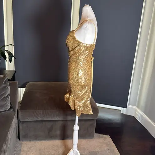 Women’s Gold Sequined Short Homecoming Dress Ruffle Hem Corset Back Size 2 NEW