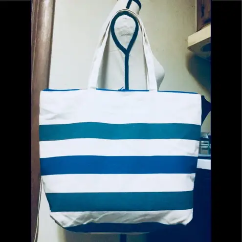 Large White Tote Bag/Purse w/ Grey & Blue Stripes