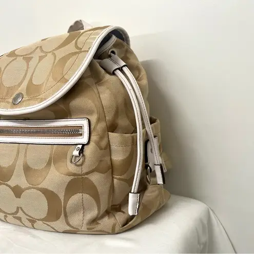 Coach Authentic  Kyra Daisy Signature Backpack - Beige & White