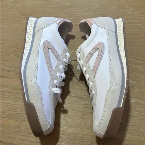 Tretorn Women's Hailey Jogger Sneaker
White Pink Size 11, NWT