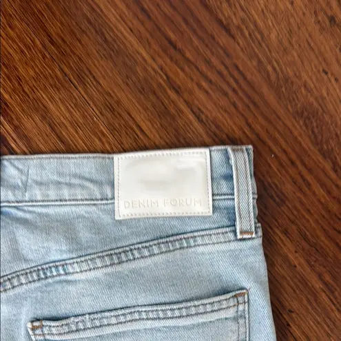 Aritzia Denim Forum the sell high rise straight the arlo Jeans Blue Size 29