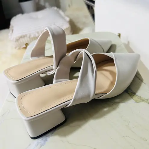Like New Lamb Leather Heels Mules White Size 6.5