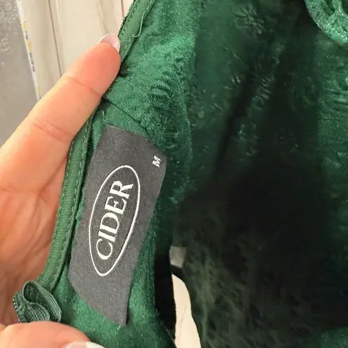 Cider Women’s Medium Green Velvet Halter Mini Dress