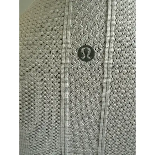 Lululemon  Long Sleeve Top Athletic swiftly Running Workout Activewear - Image 4