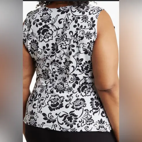 Love by Design Lillian Patterned Top by: