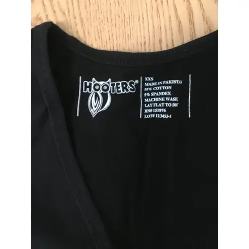 Hooters B71 #3 Girl Worn Uniform Short Sleeve V-neck Tee & Shorts Outfit Xxs