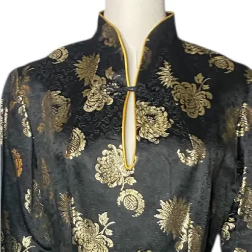 Vtg Cathay Black Gold Metallic
Brocade Cheongsam Qipao Dress
Size 14