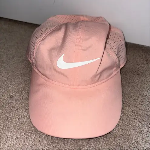 Nike Women’s  Golf Light Pink Adjustable Hat