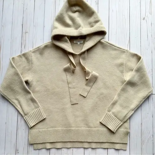 Free The Roses Oversized Hoodie Sweater