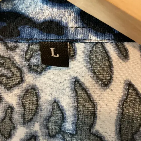 Blue Leopard Animal Print Lightweight Short Sleeve Button Up Shirt Blouse Top Size L
