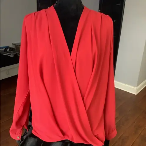 Nice dressy long sleeve blouse ๐น๐น๐น Red Size M