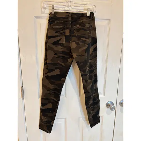 Soho Crosby Slim Leg Camouflage Jeans Size 0 Olive Green Brown Camo Pants