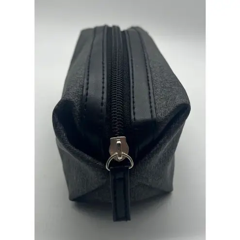 TUMI for Delta Make Up Bag Black Canvas Mini Case Zip Toiletries/Cosmetic Bag