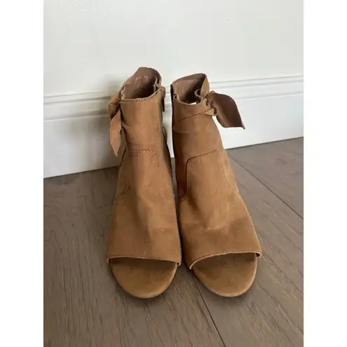 Fergalicious Brown Suede Peep Toe Ankle Boots with Bows Size 7.5