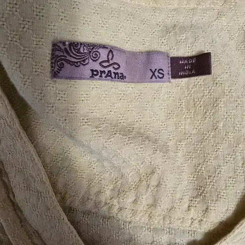 prAna Yellow Textured Pleated Short Sleeve Button Up Shirt XS Gorpcore Normcore