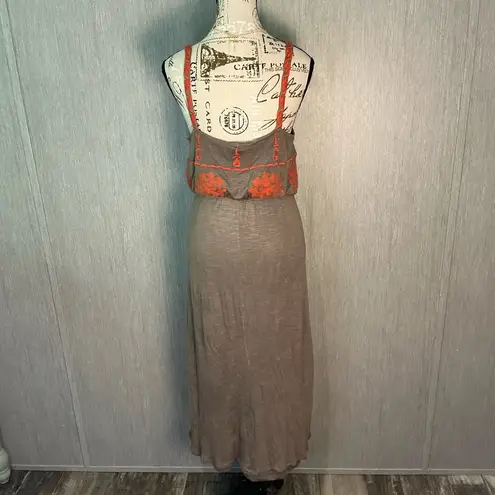 HD in Paris Gray Midi Skirt with Orange Embroidery Size Small