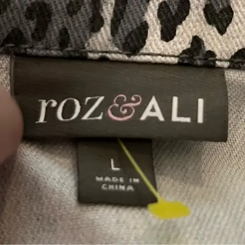 Roz & Ali Denim Vest Sleeveless Leopard Print Gray Combo L