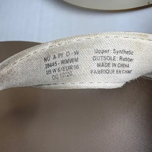 OluKai Women's Nu'a Pi'o Low W Sandal Flip Flops Size US 6 / EUR 36 Taupe Brown