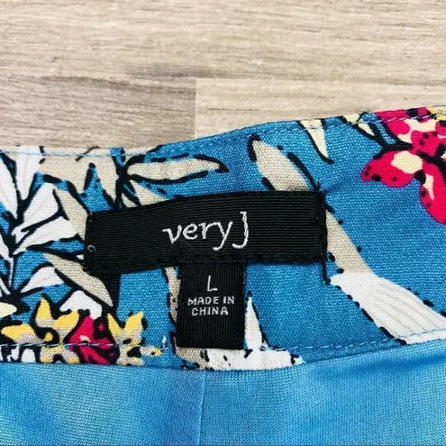 Very J Maui Sunrise Floral Print Flat Front Shorts Large Blue