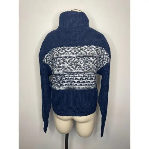 American Eagle  Women's Size XS Turtleneck Knit Pullover Sweater Blue Printed NWT