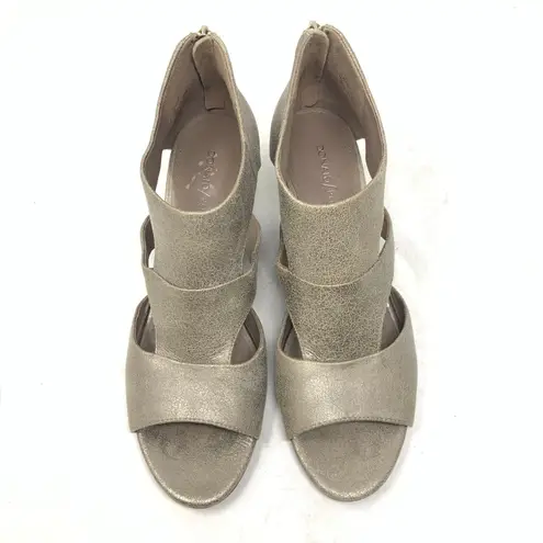 Donald Pliner Size 9 N Jenkin Gold Metallic Leather Wedge Sandal Back Zip Cutout