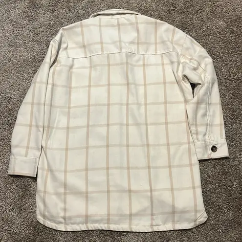 Serra Women’s Cream Colored Button Down Plaid Shacket Size Large