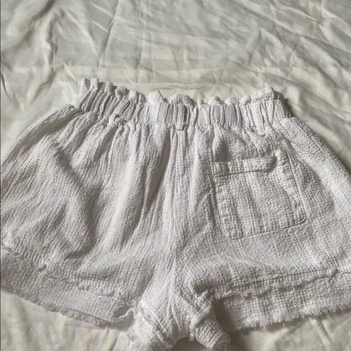 High Waist White Textured Shorts Size M