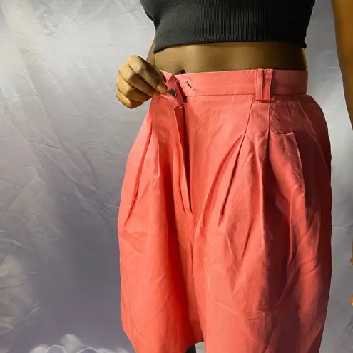 Bermuda Vintage  90s High waisted pink  shorts