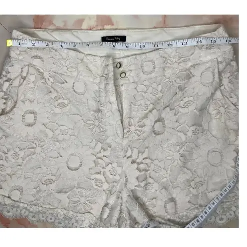 Max & Riley High Waisted Capricorn Lace Dressy Shorts Cream Bohemian SZ XL Tan
