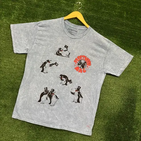 Fleetwood Mac “Penguins” blue T-shirt, size large