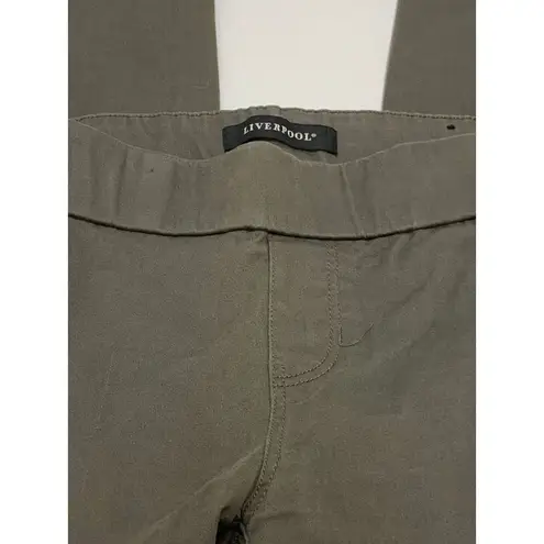 Liverpool Women's Elastic Waist Flat Front Pull-On Green Jeggings Size 4P / 27
