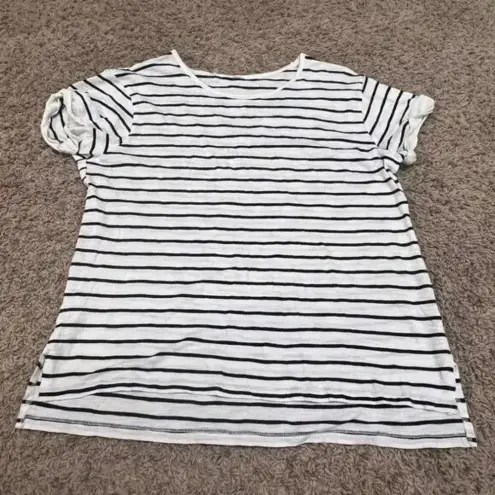Double Zero  Women's L Black & White Striped Short Sleeve T-Shirt