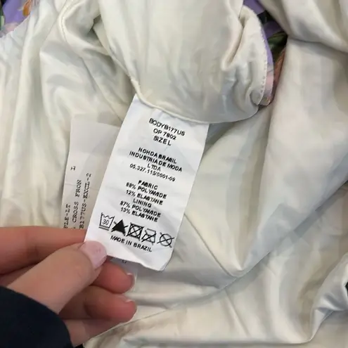 PatBO Floral‎ Cross Front One