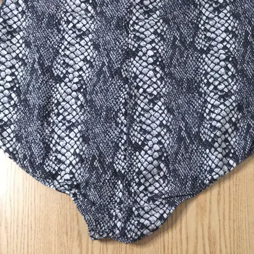 Catalina Bin 9 Womens Snake Print size 2X(18W-20W) 1 piece swimsuit