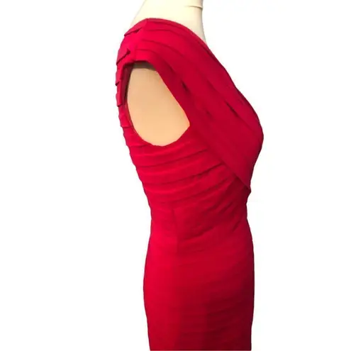 Tadashi Shoji Tadashi Collection Berry Raspberry Flutter Bandage Sweetheart Neck Size M