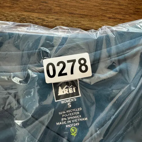 REI Shirt Womens Small Teal Blue Base Layer Top Layering Outdoors Cold Weather