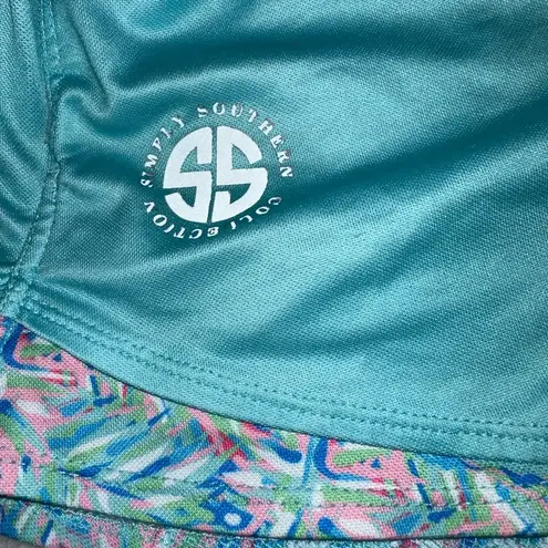 Simply Southern  PREPPY ABSTRACT CHEER SHORTS Medium