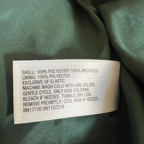 Isabel Maternity Long Sleeve Green Woven Maternity Shirt - Size Small - NWT