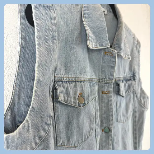 The Foxy Kind Light Wash Denim Vest S/M Button Front Trucker Grunge Style Blue Size undefined