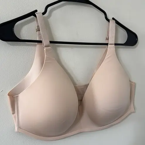 SOMA Intimate Vanishing 360 Wireless Bra Pale Sand Size 40C NWT Tan