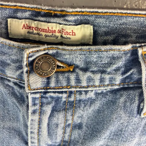 Abercrombie & Fitch  4 V. Blast Style Light Wash Denim Mini Skirt - Image 6